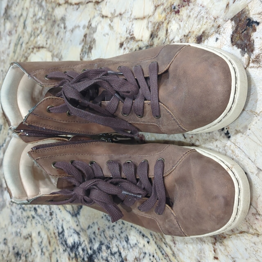 Ugg Distressed Bootie